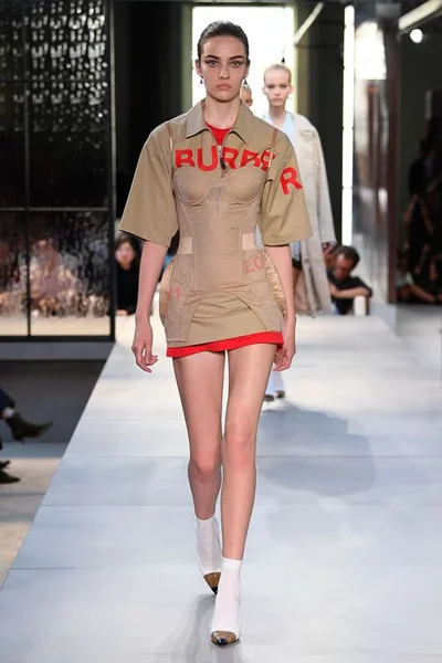 Look 84